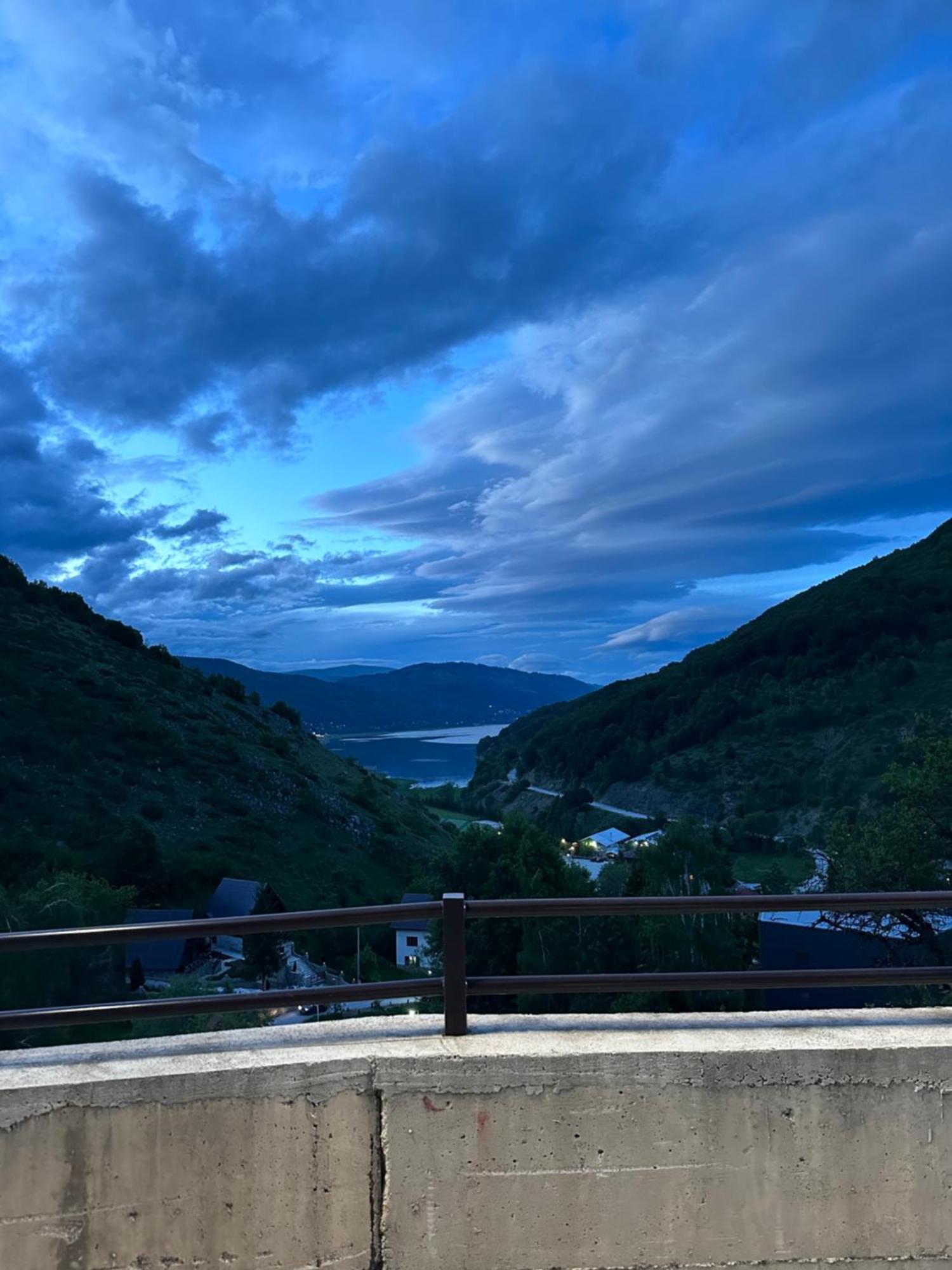 Forest View Apartment Маврово Екстериор снимка