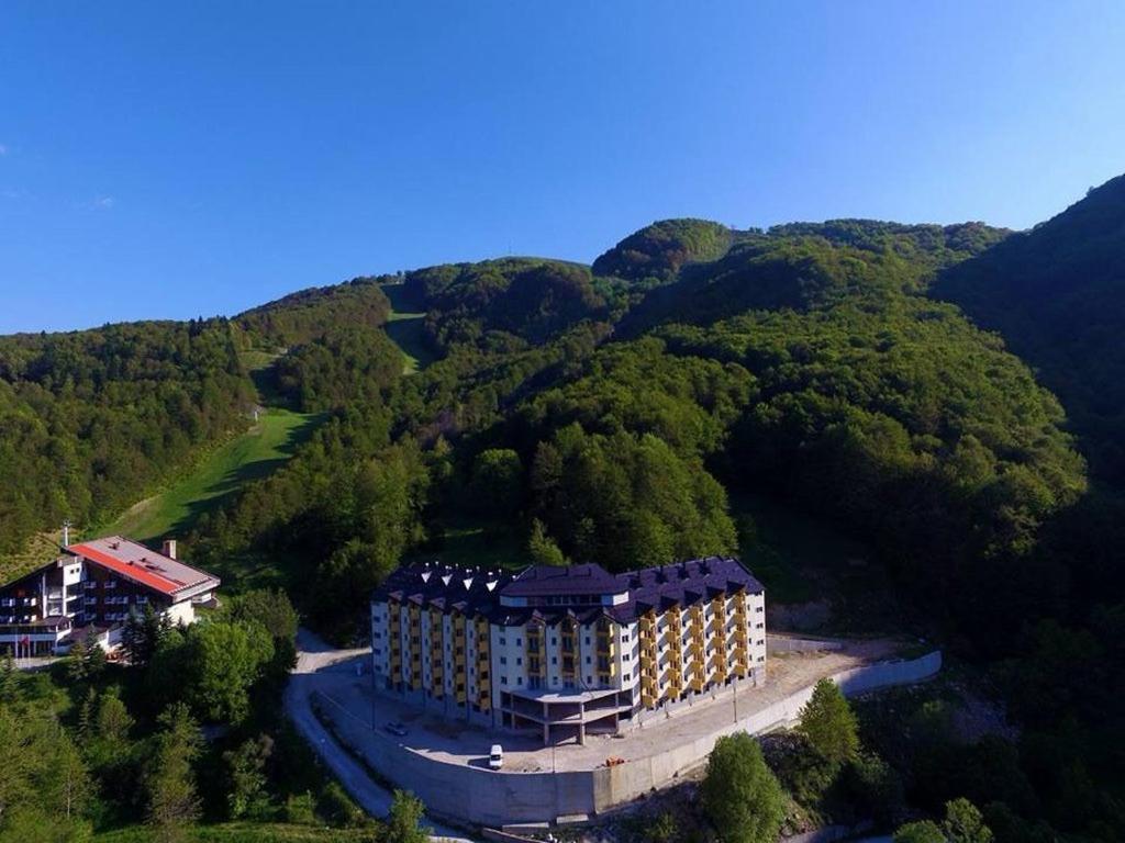 Forest View Apartment Маврово Екстериор снимка
